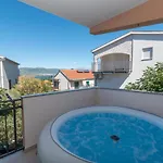Gagula With Jacuzzi Apartamento *