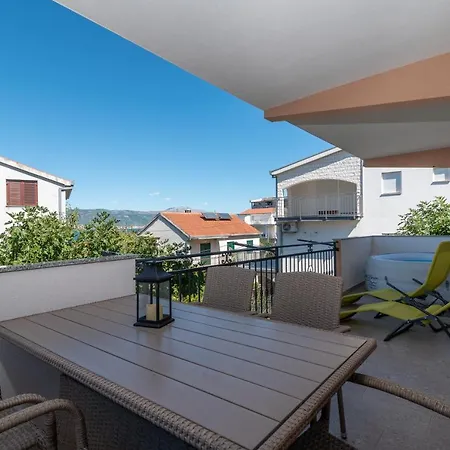 Apartament Gagula With Jacuzzi *