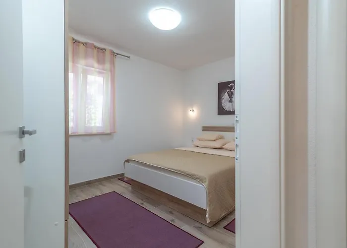Apartament Gagula With Jacuzzi Trogir