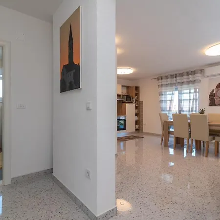 Appartement Gagula With Jacuzzi *
