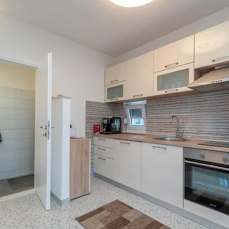 Appartement Gagula With Jacuzzi Trogir